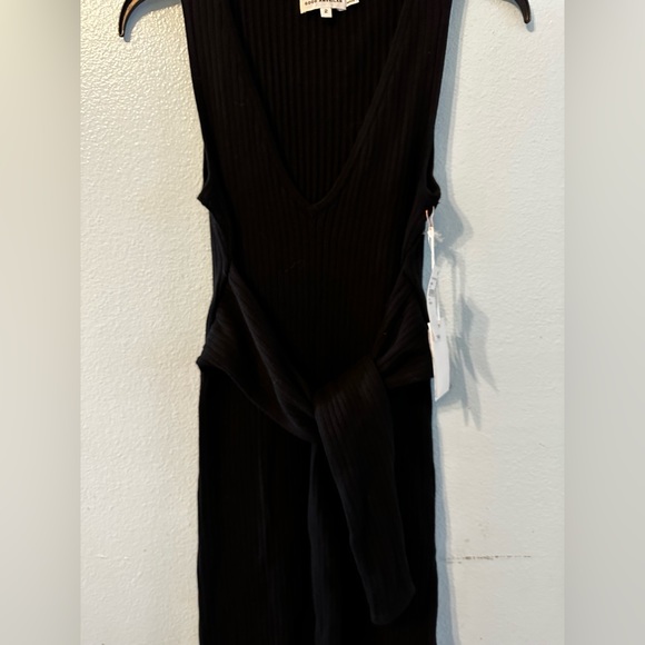 NWT -  Good American Ribbed Belted Dress - Picture 4 of 8